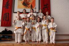 Siegermannschaft beim Offenen Regionalfinale der WK V (Grundschulen) mixed in Riesa: 1. Mannschaft der Grundschule Ostrau. 