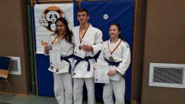 MDEM U18 in Schmölln am 04.02.2023,
v.l.n.r.
Anna Lorenz (2. Platz), David Kutsch (3. Platz), Josephin Teuchert (3. Platz) - Herzlichen Glückwunsch!!!